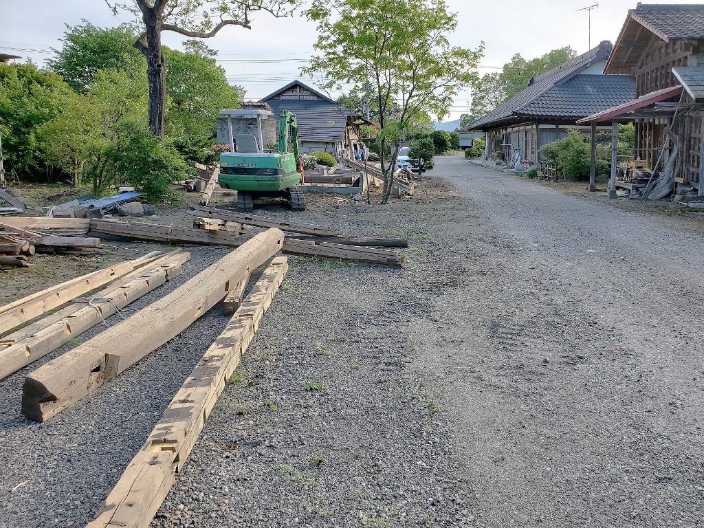 50年前の牛小屋解体